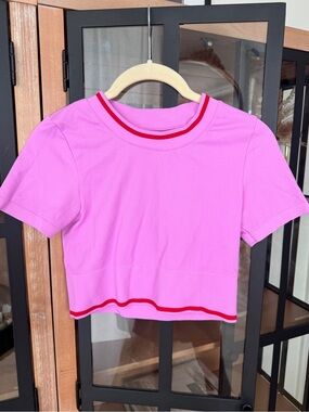H&M Sport seamless crop top workout red contrast crewneck short sleeve barbie